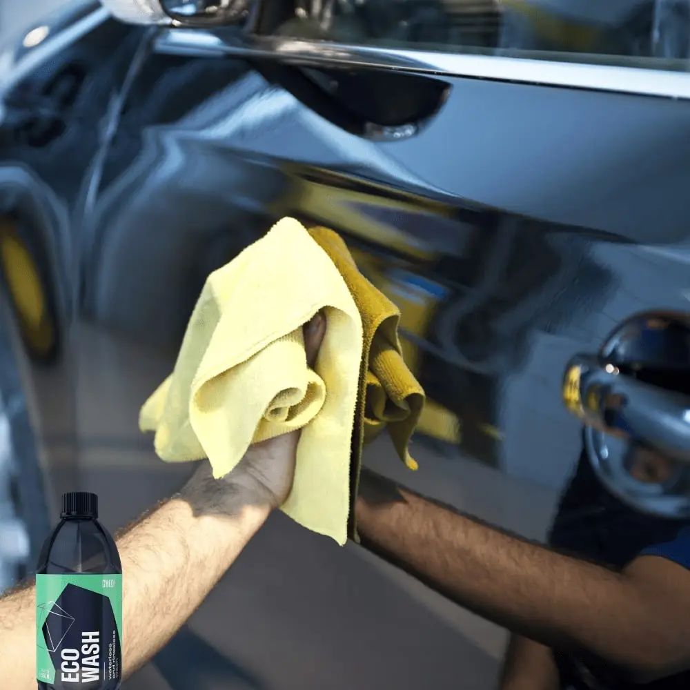 GYEON QM ECO Wash Seramik Katkılı Susuz Yıkama Yüzey Temizleyici ve Parlatıcı Cila - 500 ml - Image 5