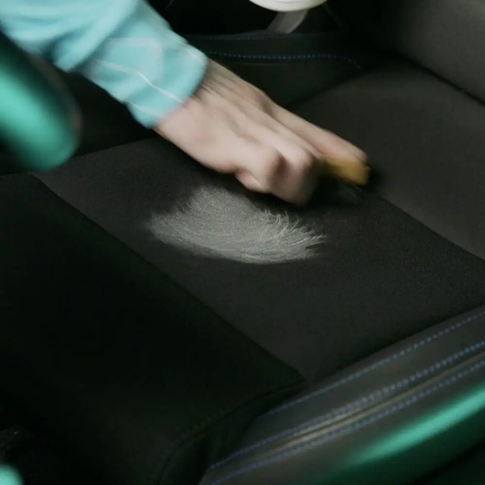 GYEON QM FabricCleaner Kumaş Koltuk Döşeme Ve Tekstil Temizleyici - 1000 ml - Araç İç Deterjanı - Image 5